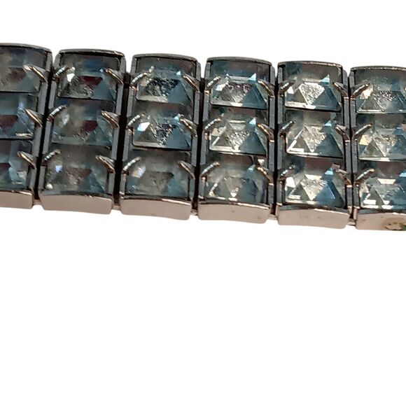 Vintage Light Blue Rhinestone Choker Necklace Screw Back Earrings Prong Setting - Picture 4 of 16